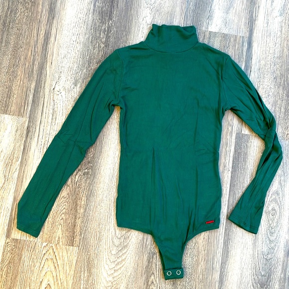 n:Philanthropy long sleeved bodysuit emerald green NWT size XS - Picture 1 of 4